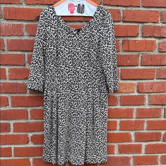 Betsey Johnson Dresses & Skirts - Vintage Y2K Betsey Johnson Leopard Print Knit Dress